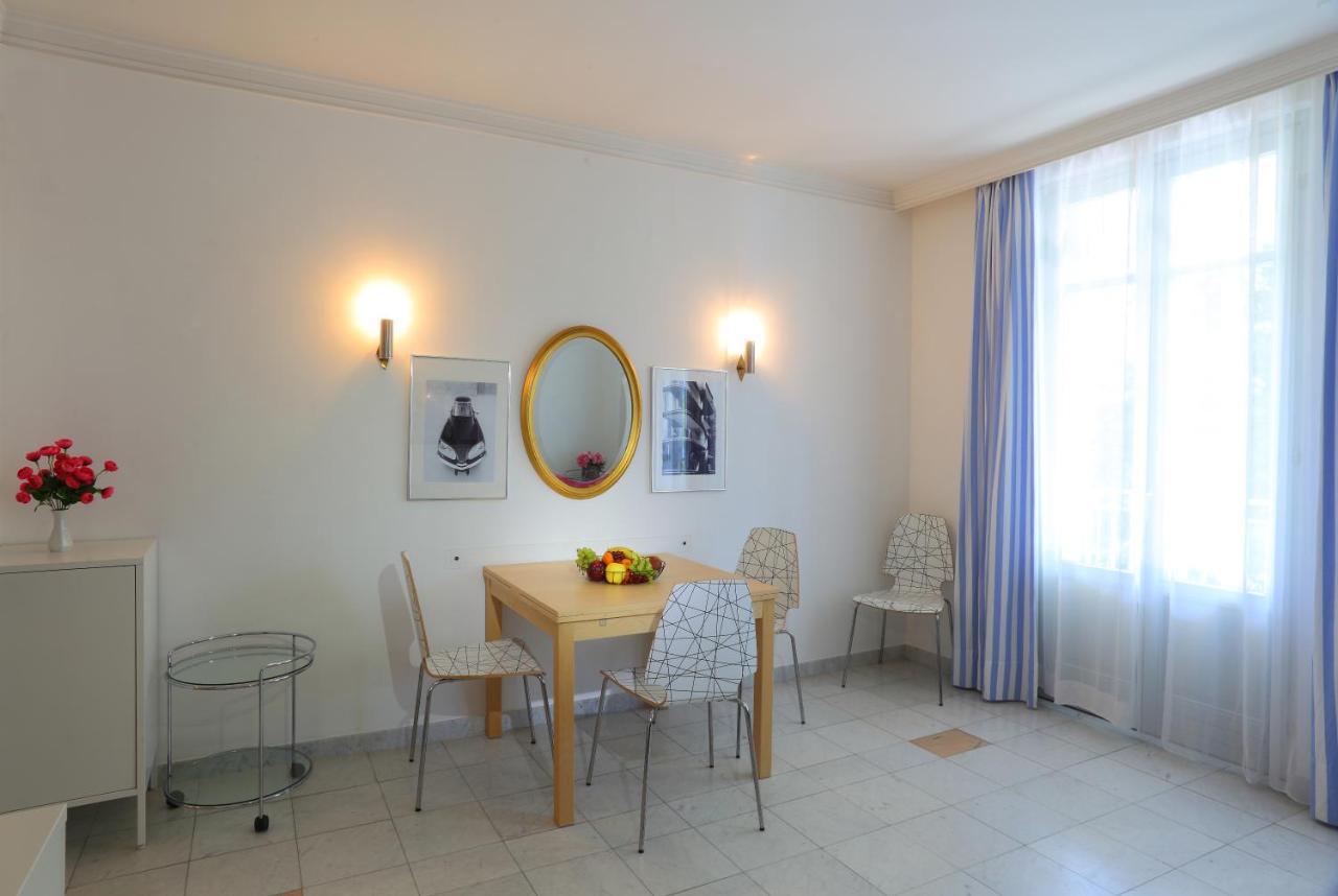 Front 138 Apartment *