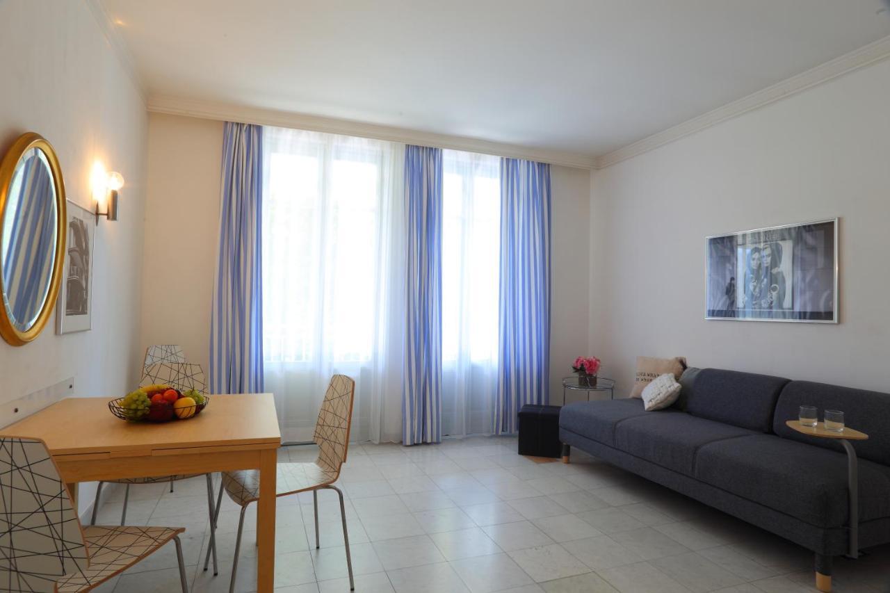 Front 138 Apartment