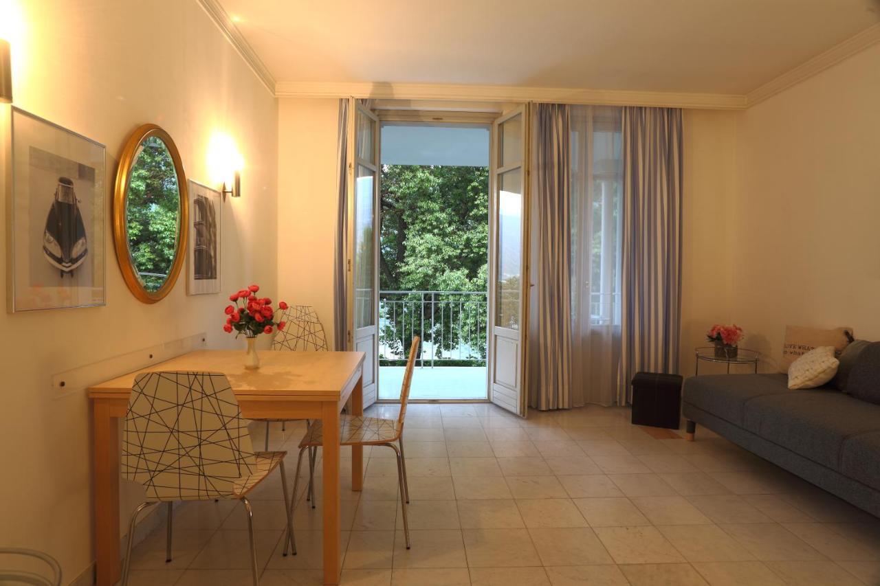 Apartment Front 138 *